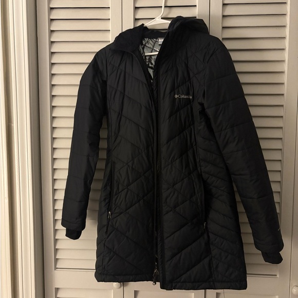 Women’s long puffer coat - Picture 1 of 4